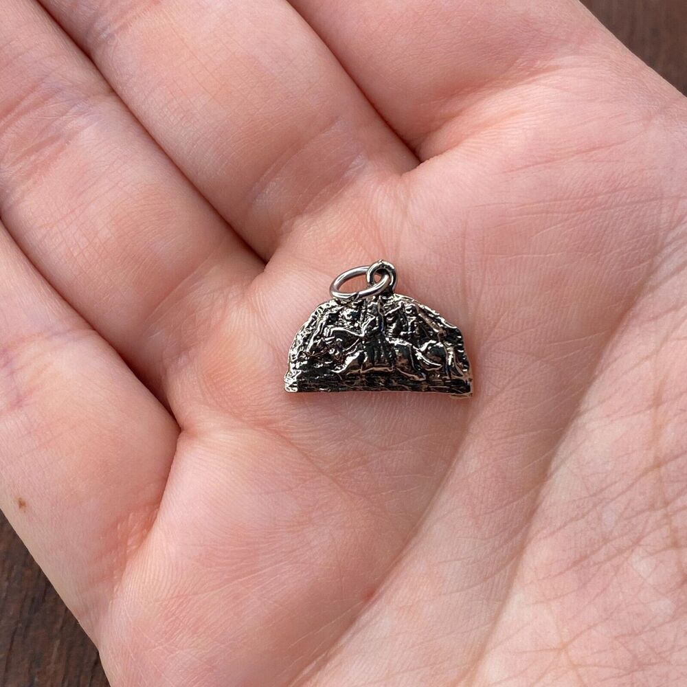 Vintage 925 Sterling Silver "Stone Mountain" Georgia Travel Bracelet Charm